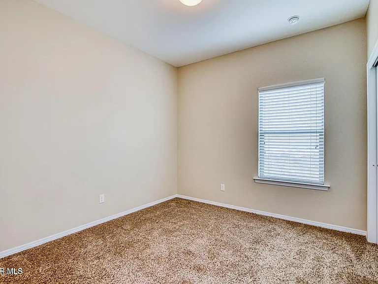 2148 William Caples St — Photo 11