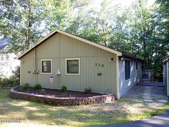 3-Walkway to Front Door