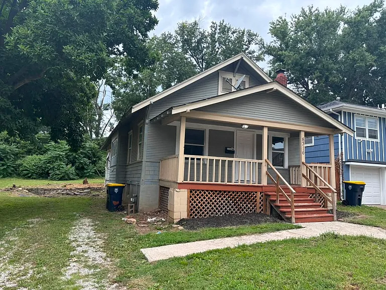 8316 Highland Ave — Photo 1