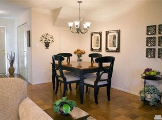 160 Milligan Rd, West Babylon, NY 11704