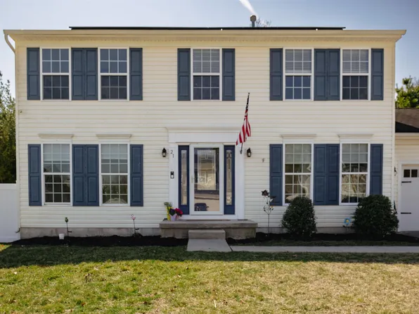 21 Shoreline Rd, Egg Harbor Township, NJ 08234