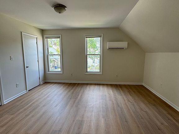 3rd image of 1208 Elston St #A