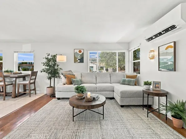 8324 Barnsley Ave, Westchester, CA 90045