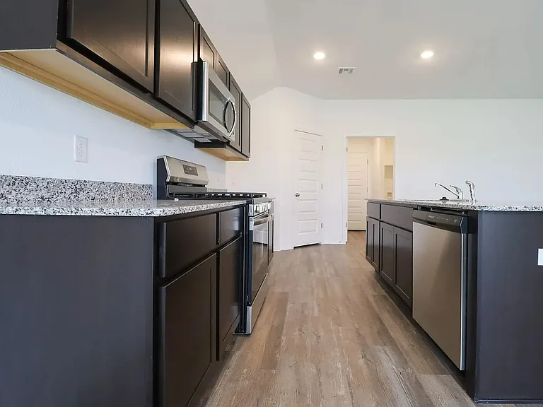 1331 E Honolulu Pl — Photo 50