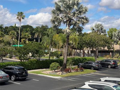 7280 S Devon Drive #208, Tamarac, FL, 33321