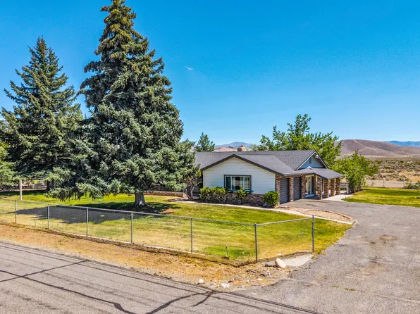 1513 S Riverview Dr, Gardnerville, NV 89460