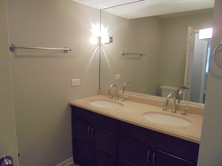 1130 Laurel Dr — Photo 8