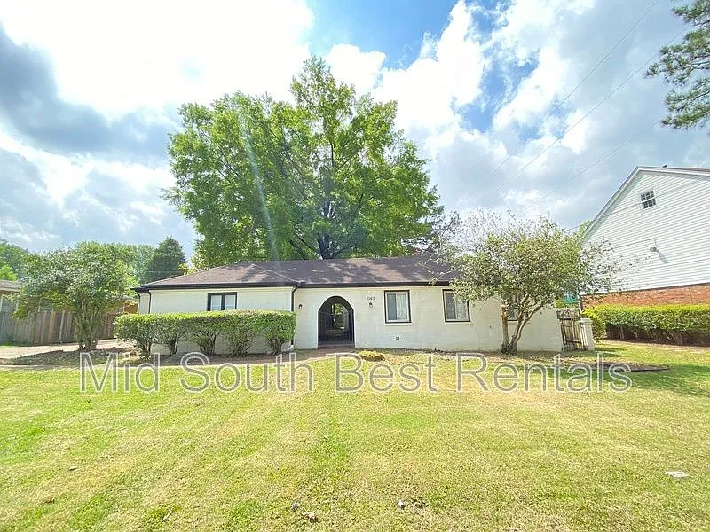 6145 Quince Rd
