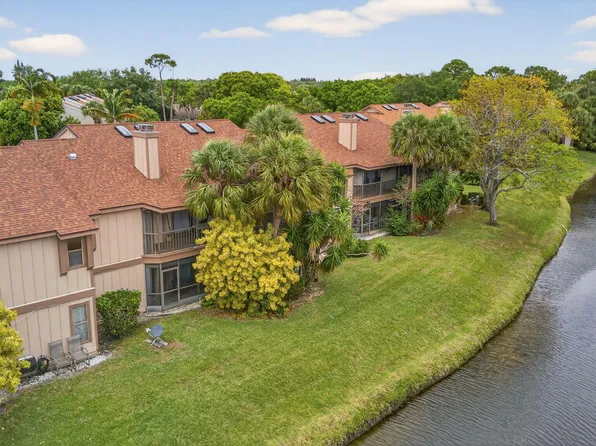 500 Crosswinds Drive #C1, Greenacres, FL 33413