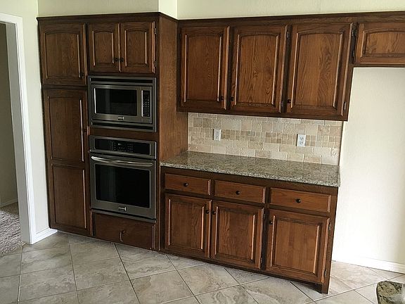 5th image of 7913 S Waco Ave