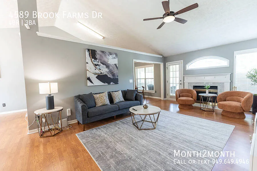 4589 Brook Farms Dr