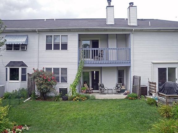 Rear view of deck & patio