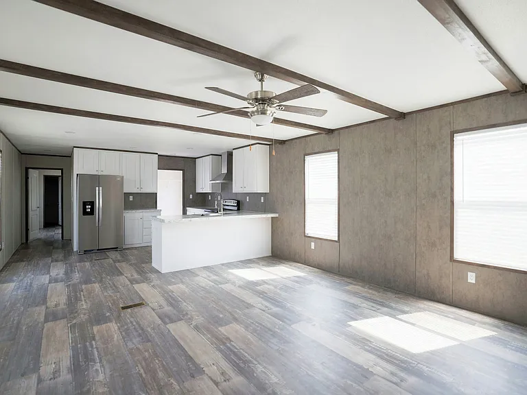 218 Islero Dr — Photo 4
