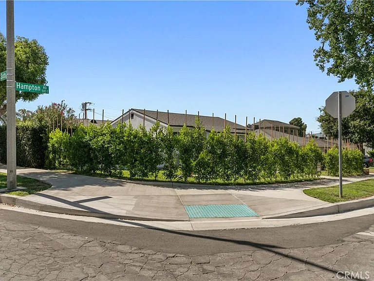 536 Hampton Rd — Photo 7