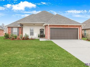 8892 Cresson Dr, Denham Springs, LA 70726
