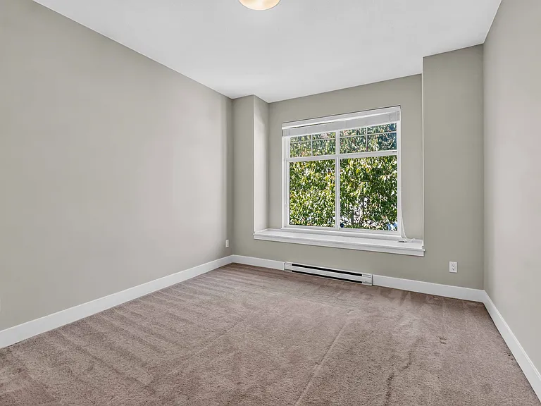 5048 Savile Row #D270 — Photo 11