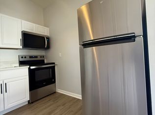 15 Lawrence St APT 3, Waltham, MA 02451