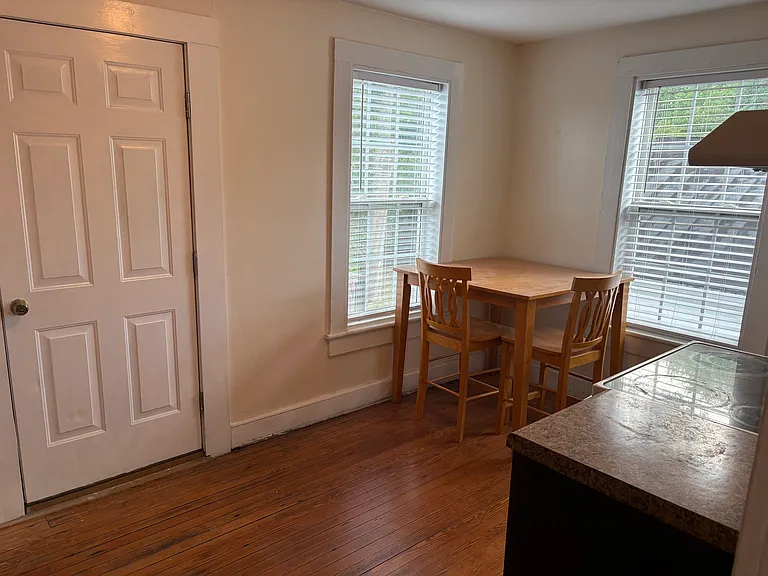 1101 Chestnut St #B — Photo 8