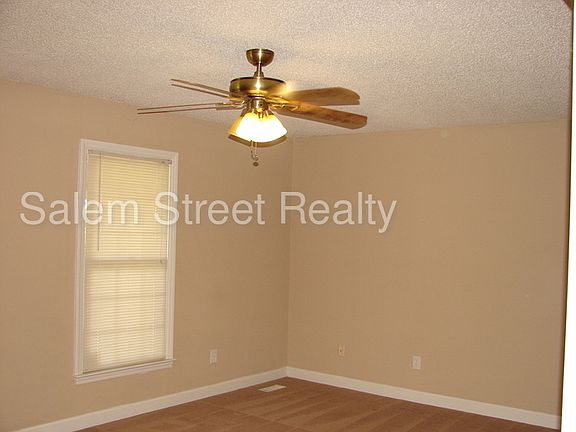 4th image of 5901 Damon Ct