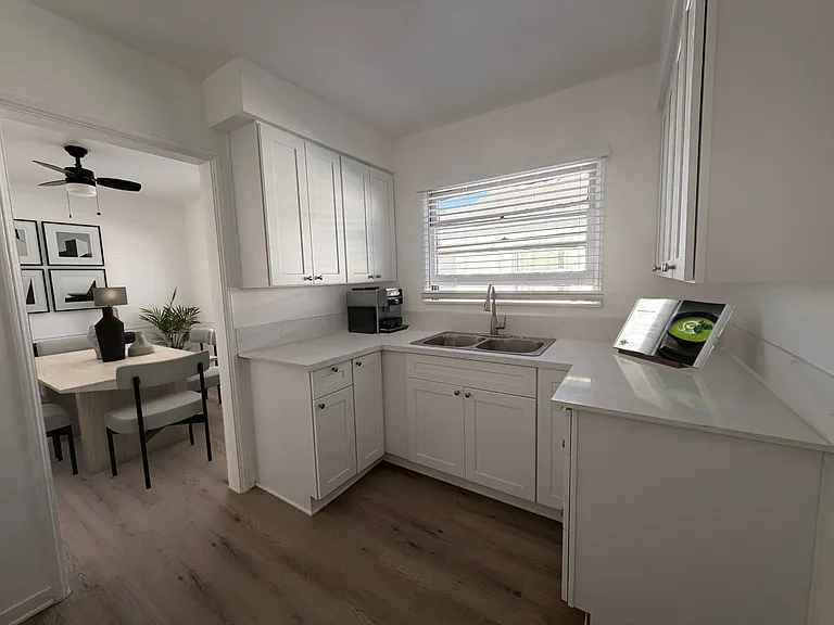 6075 David Ave #3B — Photo 2