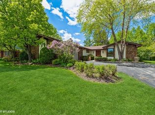 140 Kings Row, Barrington, IL 60010