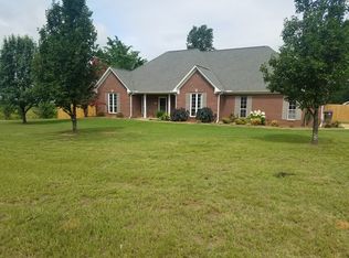 1614 State Park Rd, Mooreville, MS 38857