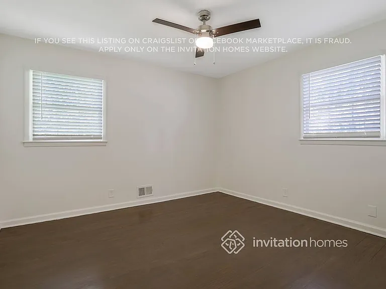 2372 Oakridge Ct — Photo 14