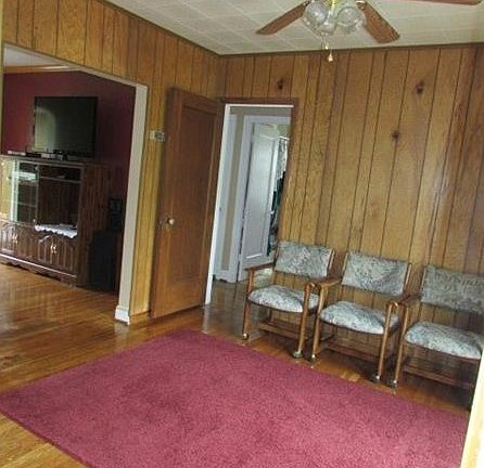 Dining room with sliders 