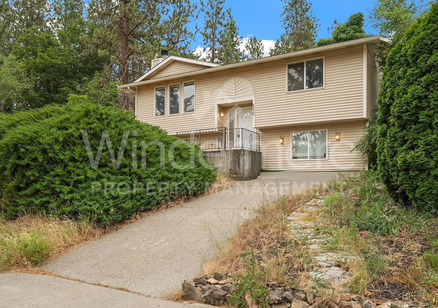 Charming 4-Bedroom Home with Garage & Spacious Yard! — Photo 1
