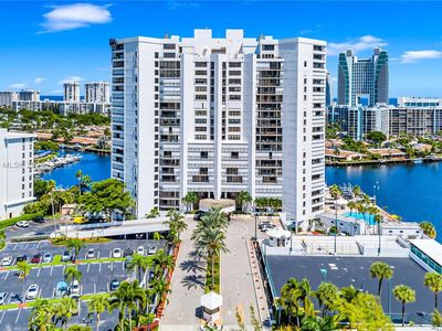 300 Three Islands Blvd APT 815, Hallandale Beach, FL, 33009