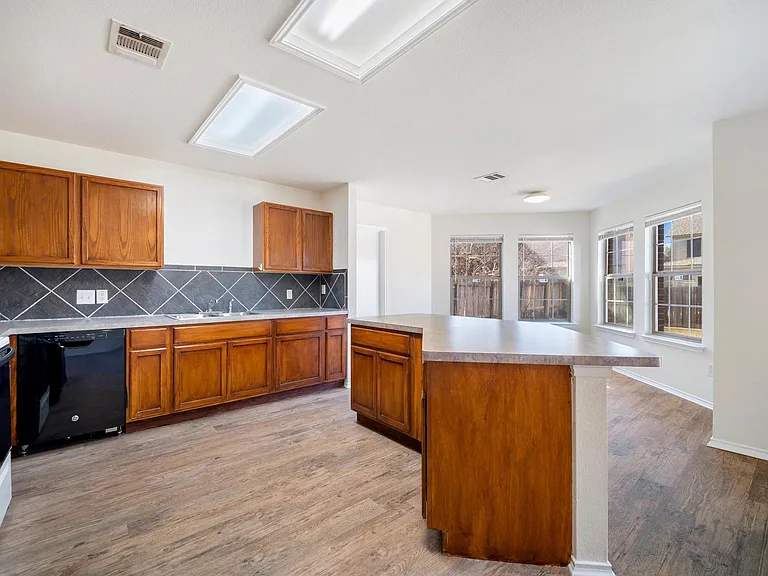 11112 Chatam Berry Ln — Photo 12