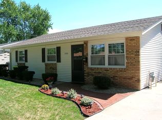 2102 Dartmoor Dr, Joliet, IL 60435