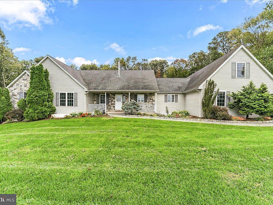 1st image of 318 Springhill Rd