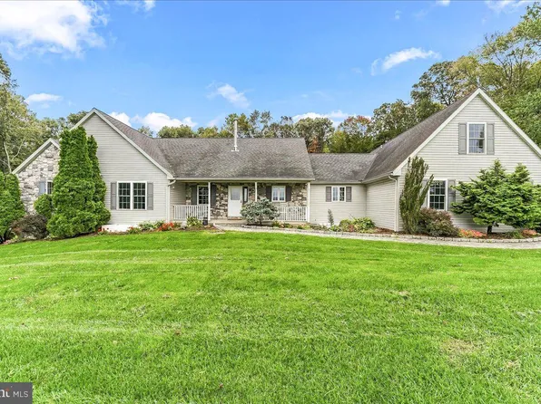 318 Springhill Rd, Kirkwood, PA 17536