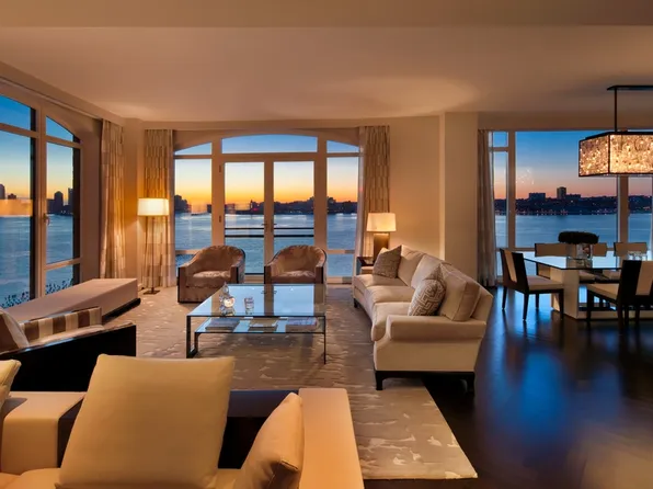 400 West 12th Street image 1 of 7