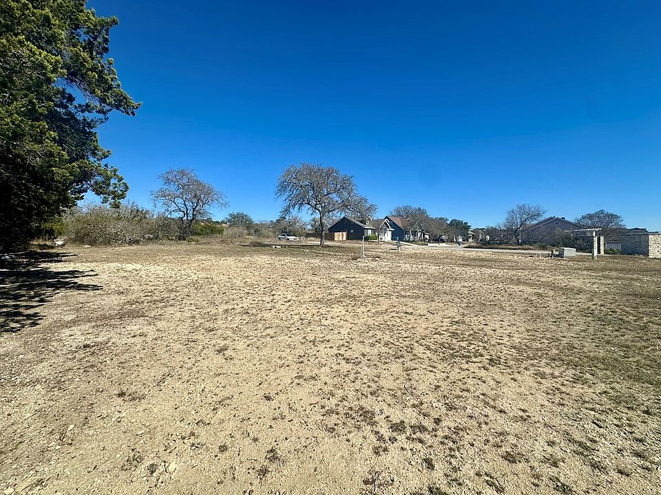 2nd image of 704 N Sendero Rdg