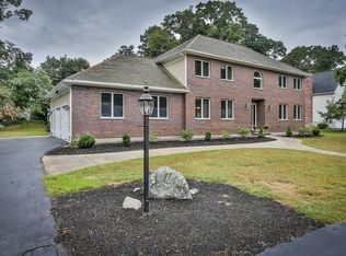 16 Enos Cir, Reading, MA 01867