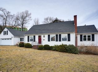 65 Hopkins St, Wakefield, MA 01880