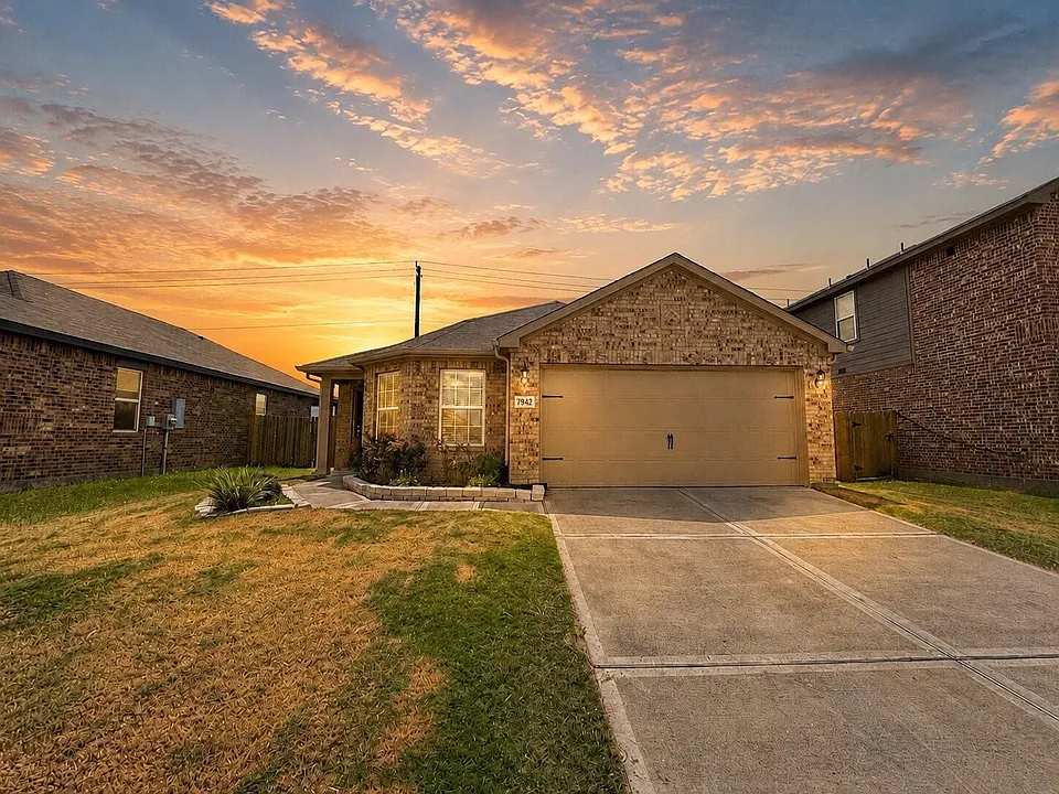 7942 Vacek Meadows Loop