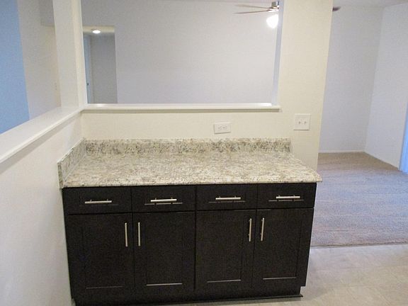 3rd image of 10118 Arrowhead Dr #8