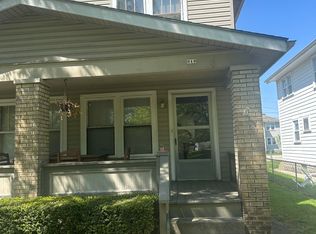 919 Thomas Rd, Grandview, OH 43212