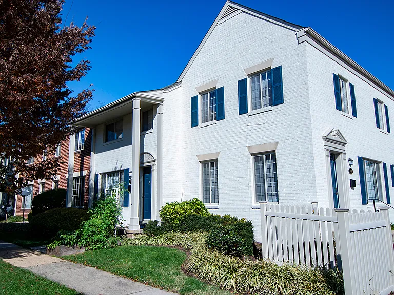 Brookville Townhomes Exterior 46