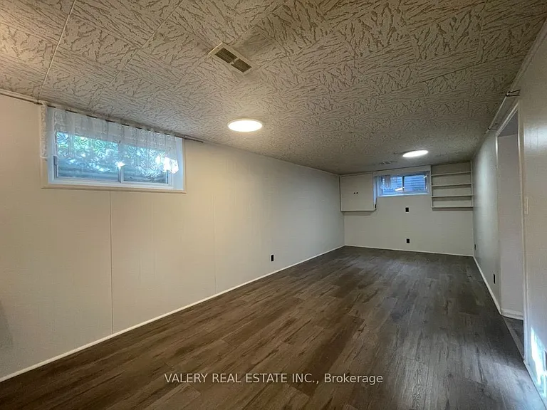 3 Bondhead Pl #2 — Photo 5