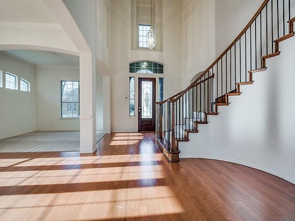 4th image of 603 Creekwood Ln