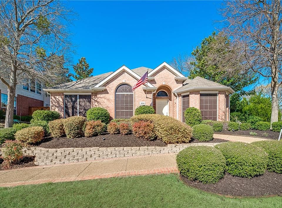 1st image of 306 Los Altos Dr