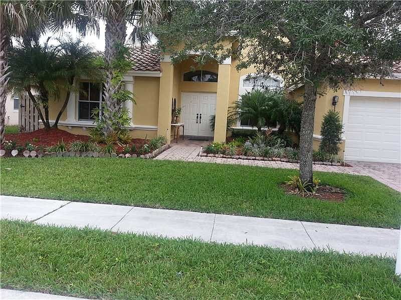 1st image of 1561 SW 190th Ave