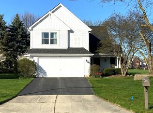 9 Castlebar Ct, South Elgin, IL 60177
