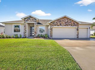 3813 Milflores Dr, Ruskin, FL 33573