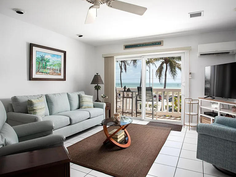 2601 S Roosevelt Blvd #B203 — Photo 1