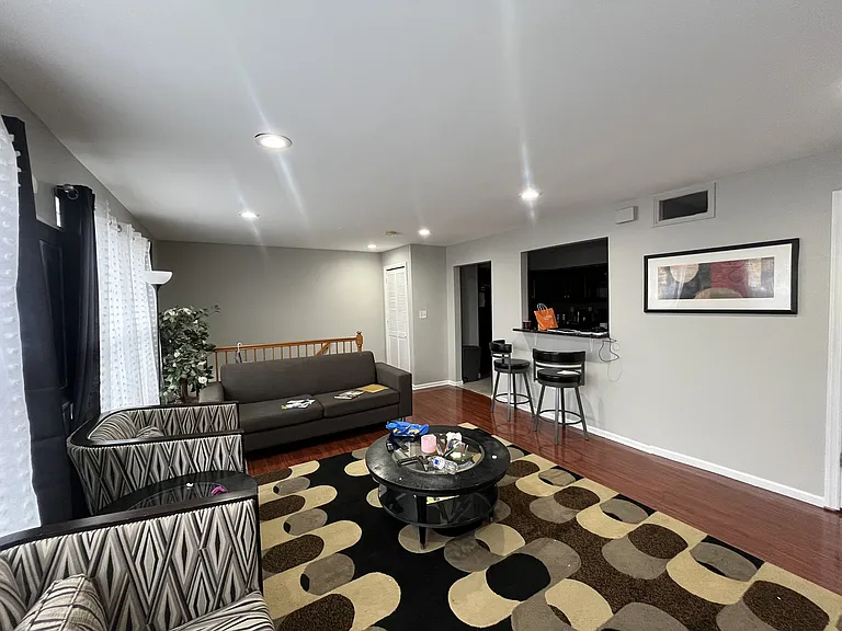 67 Vaughan Dr #1 — Photo 18